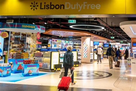 Shops and Duty Free at Lisbon Airport